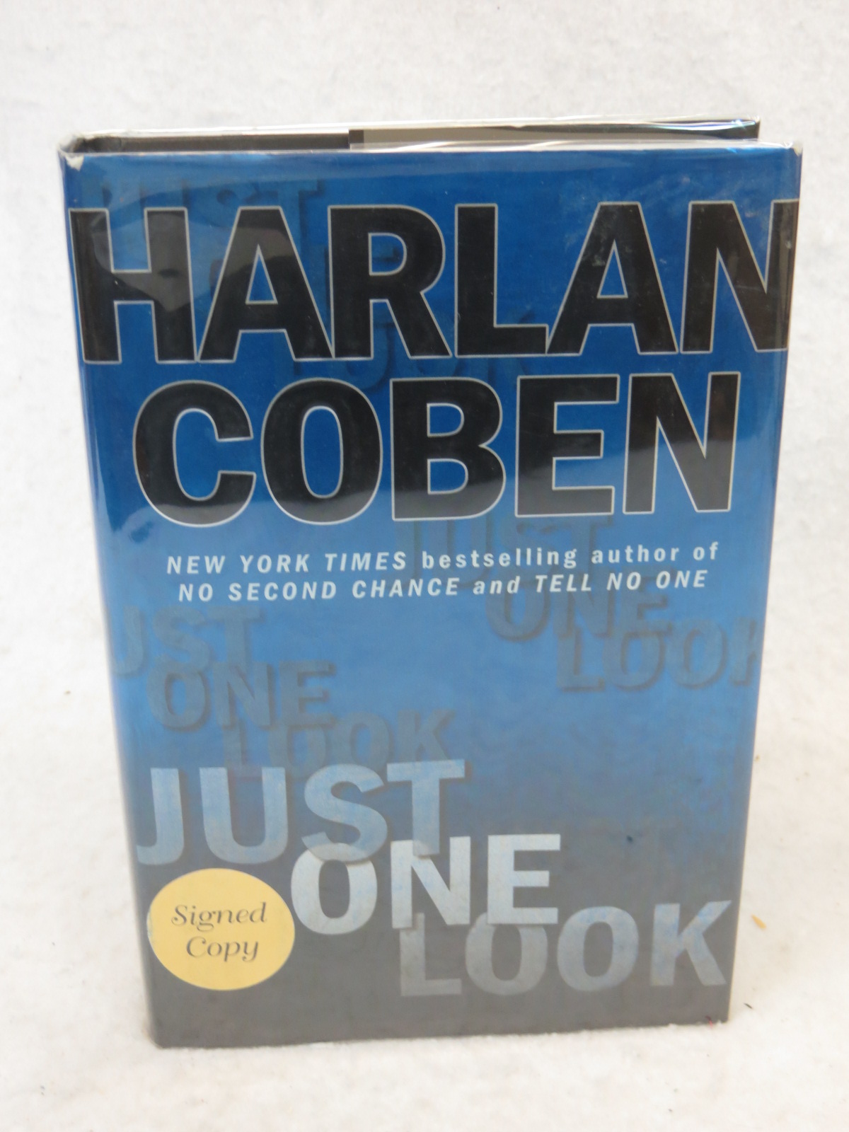 有关以下物品的详细资料: harlan coben just one look dutton first
