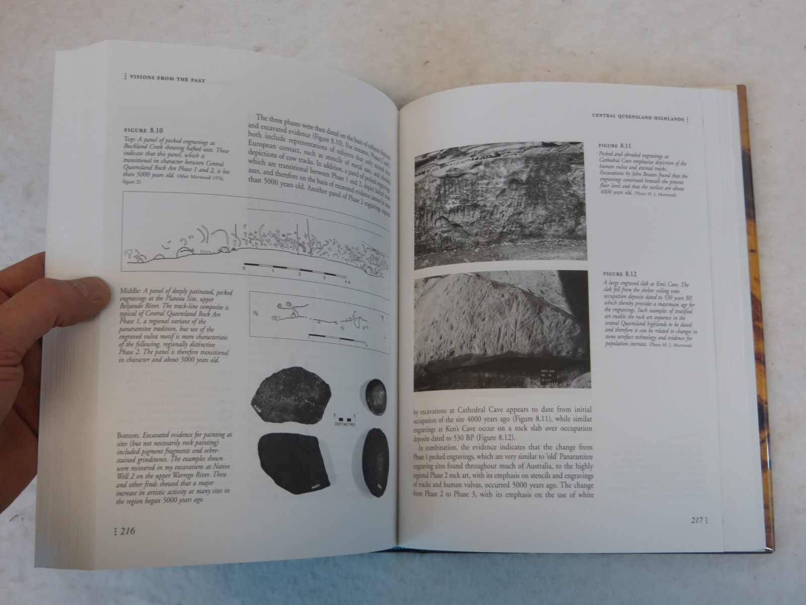 M. J. Morwood VISIONS FROM THE PAST Smithsonian Institution 2002